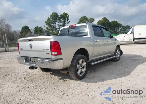 2015 Ram 1500 Big Horn z USA, uszkodzony, nr VIN 1C6RR7LG6FS513336